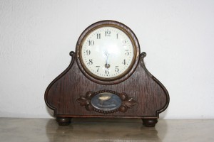 Vintage antiques clock